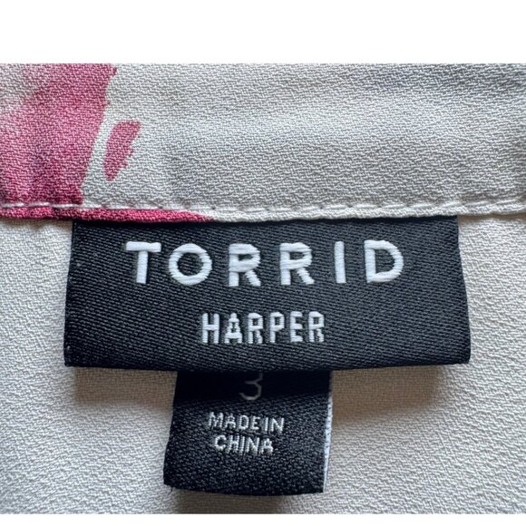 Torrid Harper 3/4 Sleeve Pullover Blouse in Pretty Artsy Floral Print Size 3 - Picture 6 of 9